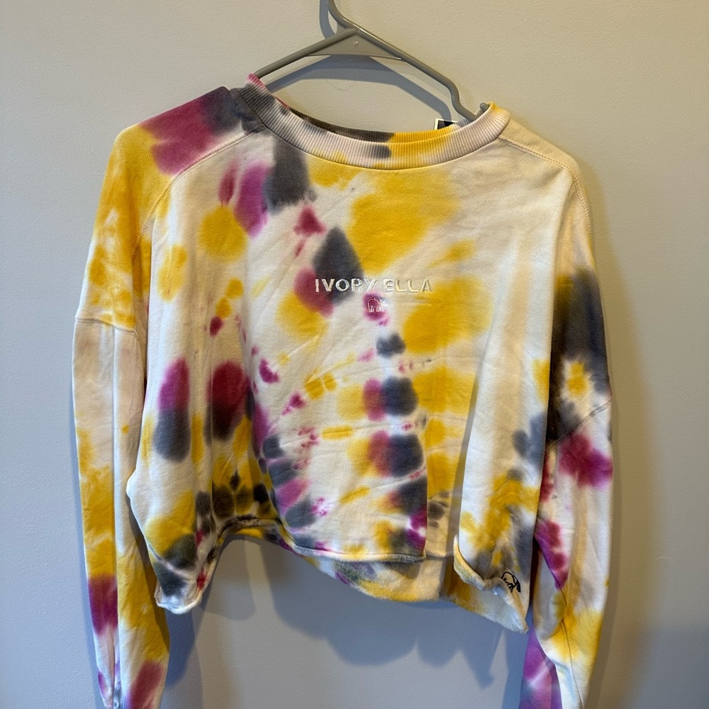 ivory ella crop crewneck brand new with tags